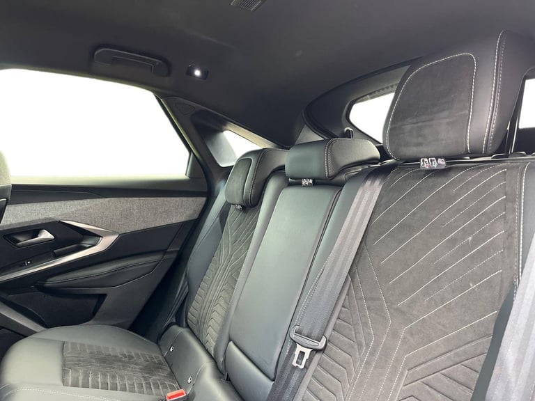  Peugeot 3008 SUV 1.2 Hybrid Gt Suv 5dr Petrol Hybrid E Dsc6 Euro 6 s/s 136 Ps