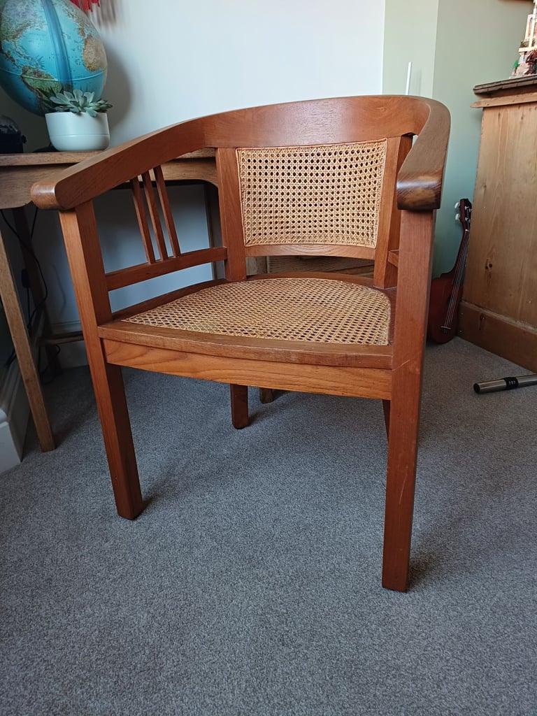 Rattan style, solid chair