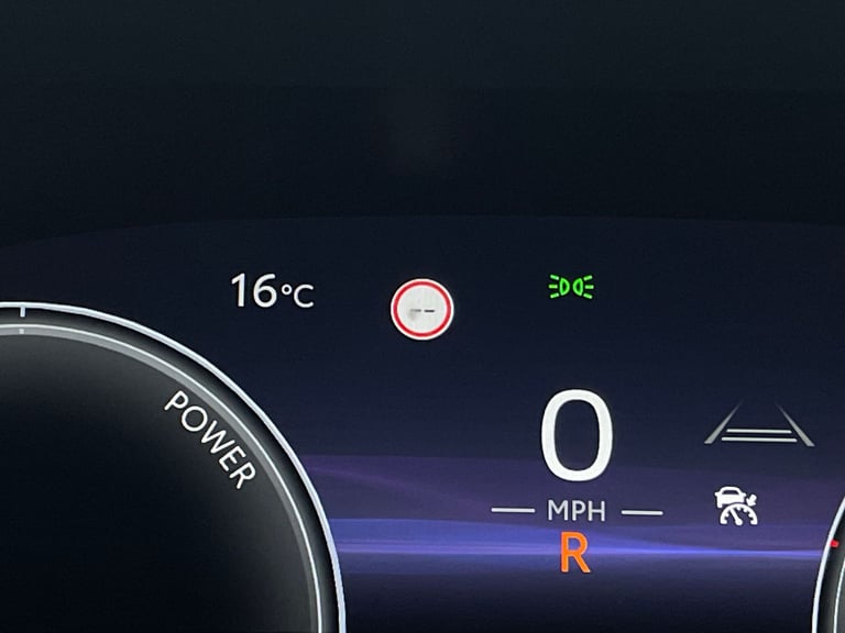 2023 Toyota C-HR 1.8 VVT-h Design SUV 5dr Petrol Hybrid CVT Euro 6 (s/s) (140 ps) - NAV - BL Suv ...