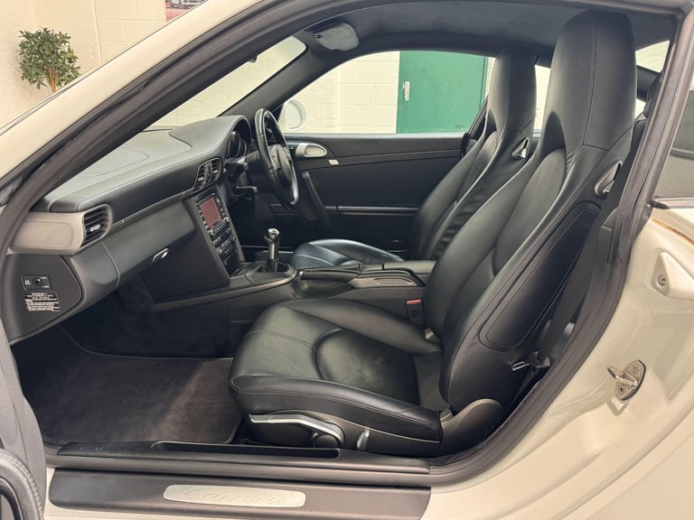 2010 Porsche 911 3.6 997 Carrera Coupe 2dr Petrol Manual (242 g/km, 345 bhp) COUPE Petrol Manual