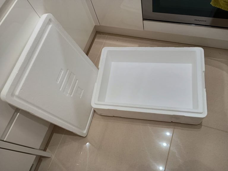 image for Polystyrene Cool Box