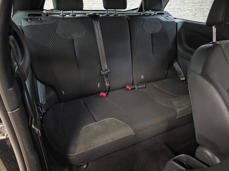 DS AUTOMOBILES DS 3 1.6 BlueHDi Prestige Black Manual WARRANTY 12 MONTHS MOT