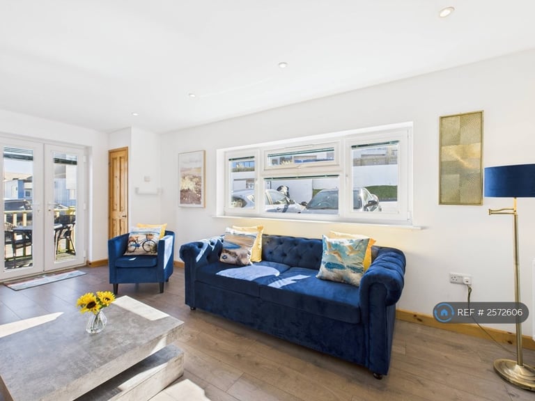 2 bedroom house in Surf View, Newquay, TR7 (2 bed) (#2572606)