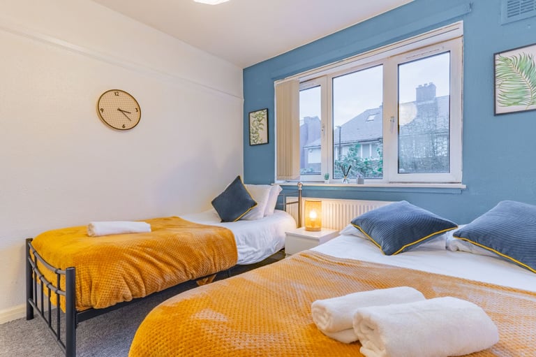 Beautiful 2 bedroom flat in Birmingham City Centre is available for Rent (B16 8)