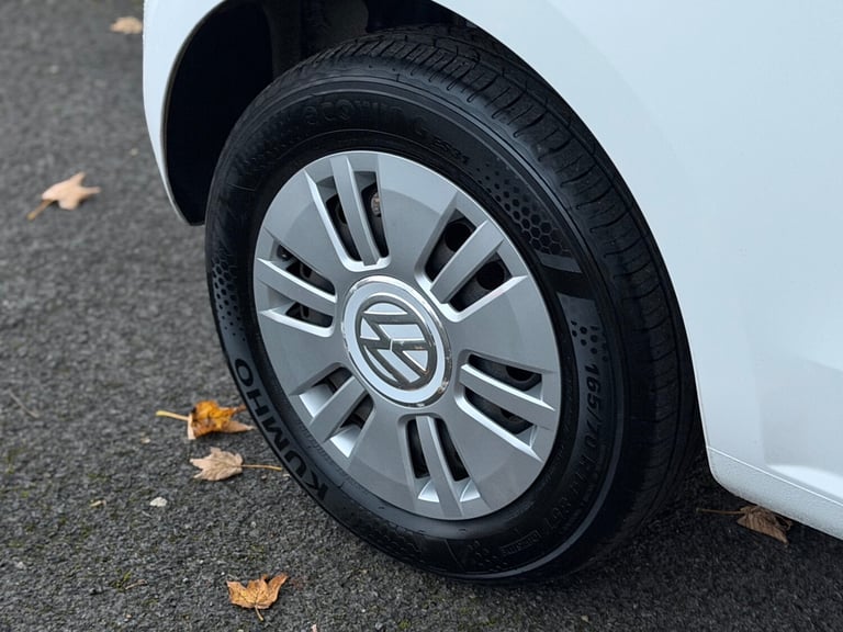 2015 Volkswagen up! 1.0 Move Up 3dr HATCHBACK Petrol Manual