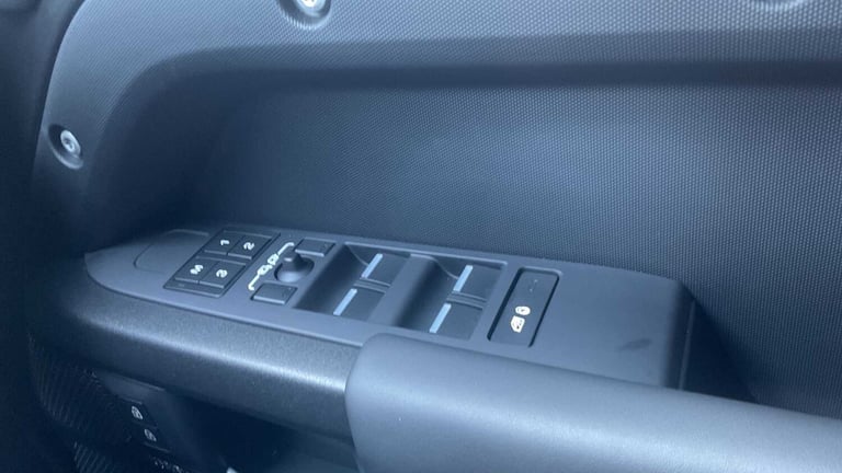 2023 Land Rover Defender 5.0 P525 V8 Carpathian Edition 110 5dr Auto SUV Petrol Automatic