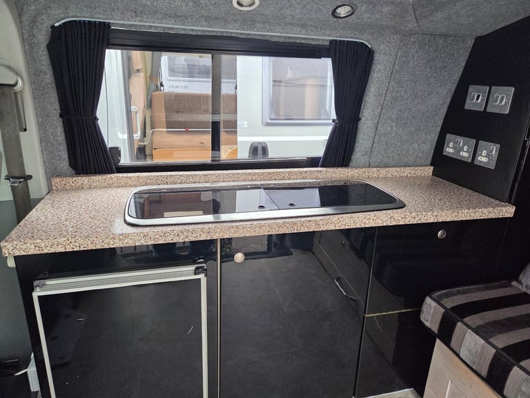 Volkswagen Transporter High Top Camper Van DIESEL MANUAL 2004/04