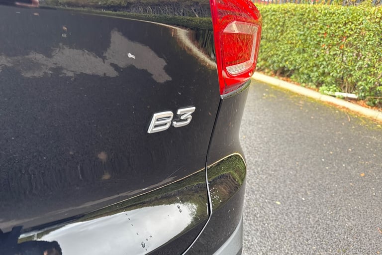 2023 Volvo XC40 2.0 B3 MHEV Plus DCT Auto Euro 6 (s/s) 5dr SUV PETROL Automatic