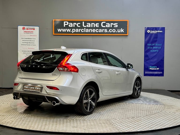 2016 Volvo V40 2.0 D2 R-Design Nav Plus Hatchback 5dr Diesel - 20 POUNDS ROAD