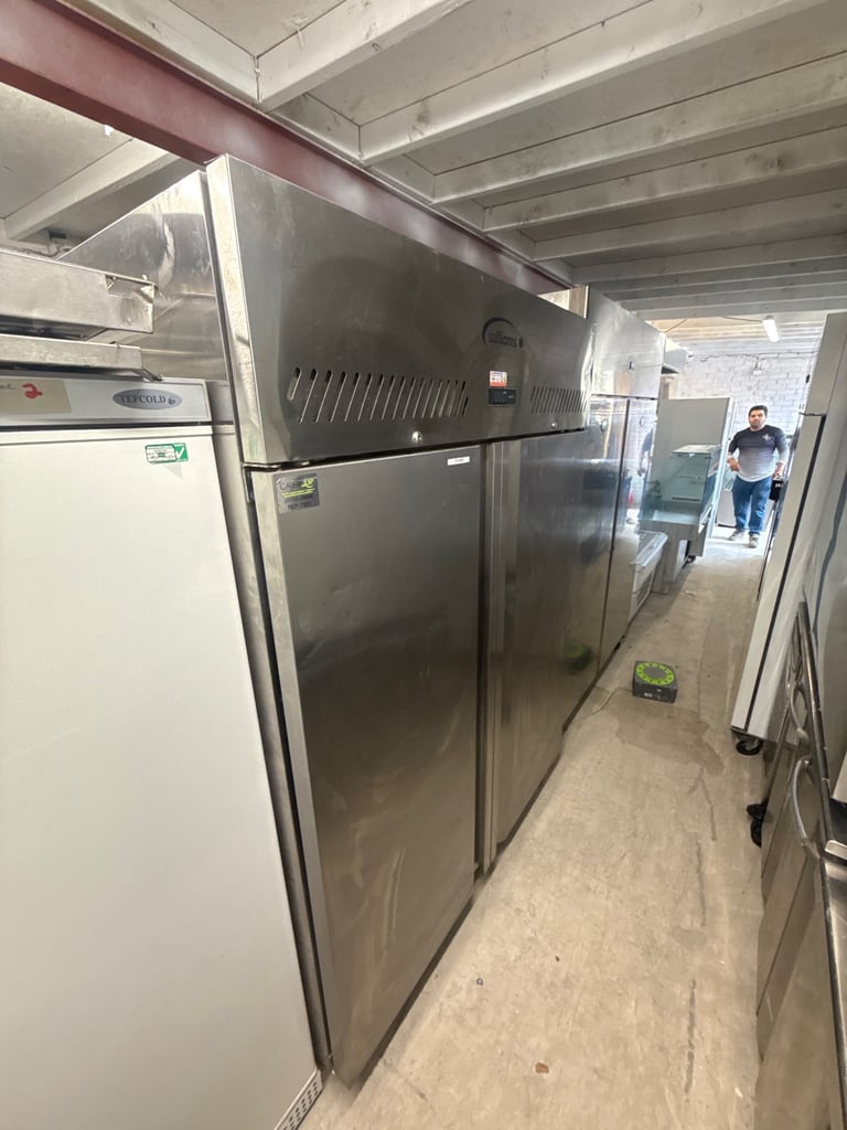 Commercial fridge freezer cafe shop restaurant takeaway chiller freezer fridge Williams foster 