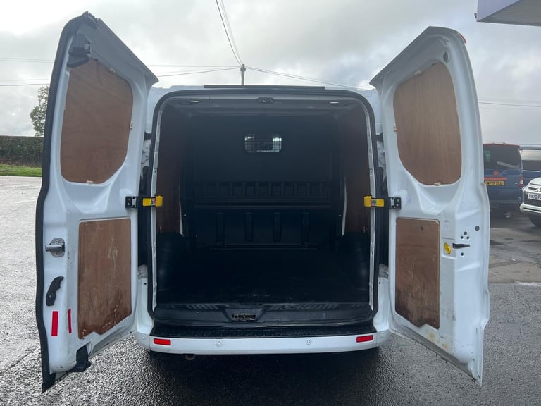 Ford Transit Custom 2.0 EcoBlue 130ps Factory Fitted Crew Cab Limited L2 Inc Vat