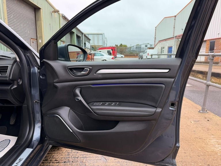 2017 Renault Megane 1.5 dCi Dynamique Nav 5dr HATCHBACK DIESEL Manual