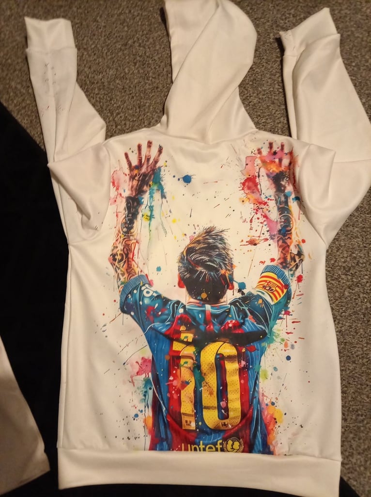 Boys 3 piece Messi set and 1 3D football tshirt age 6-7