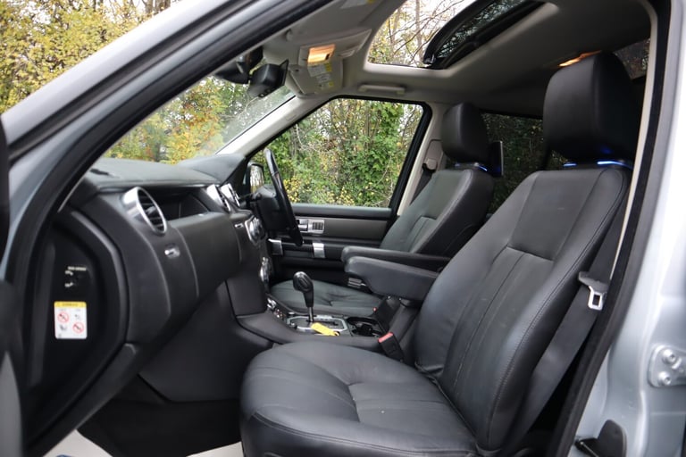 2010 Land Rover Discovery 4 5.0 V8 SE COMMANDSHIFT AUTO 4WD 5DR  4X4 Petrol Automatic