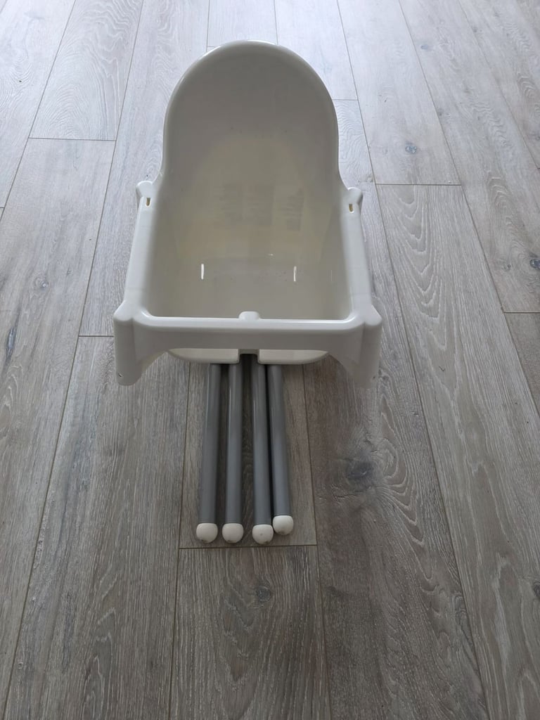 image for White Simple High Chair