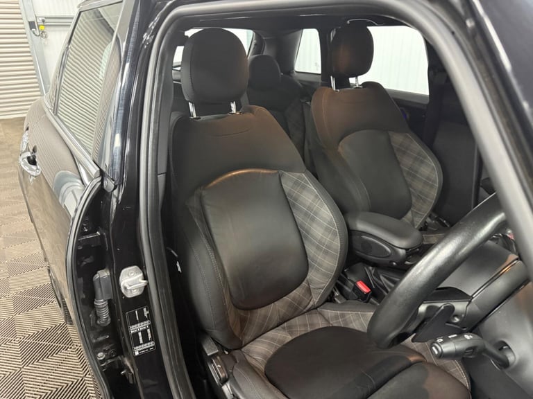 2019 MINI Hatch 2.0 Cooper S Sport Steptronic Euro 6 (s/s) 5dr HATCHBACK Petrol Automatic