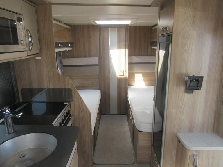 Swift Elegance 565