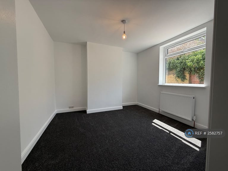 3 bedroom house in Union Place, Lowestoft, NR33 (3 bed) (#2582757)