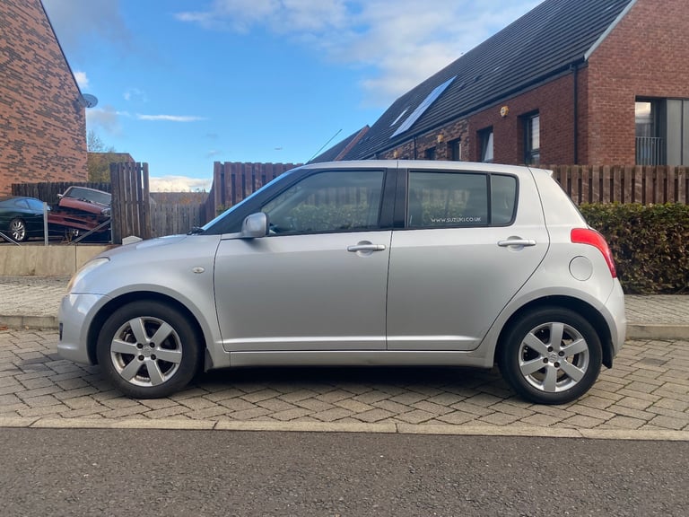 Suzuki, SWIFT, Hatchback, 2010, Manual, 1328 (cc), 5 doors