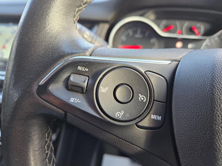 2019 Vauxhall Grandland X 1.2 Turbo Tech Line Nav Auto Euro 6 (s/s) 5dr Petrol