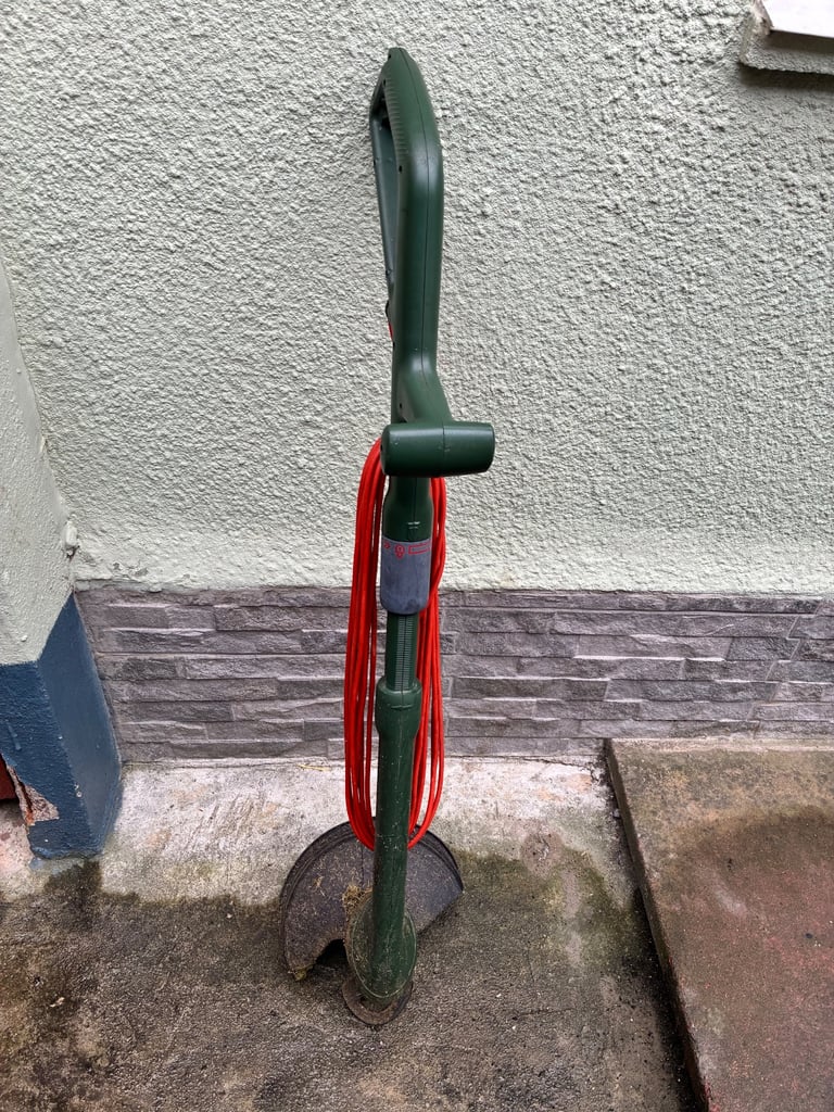 Trimmer electric lawnmower