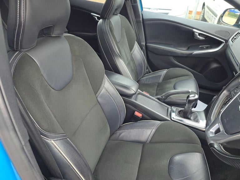 VOLVO V40 1.6 T3 R-Design Nav Euro 5 (s/s) 5dr 2014