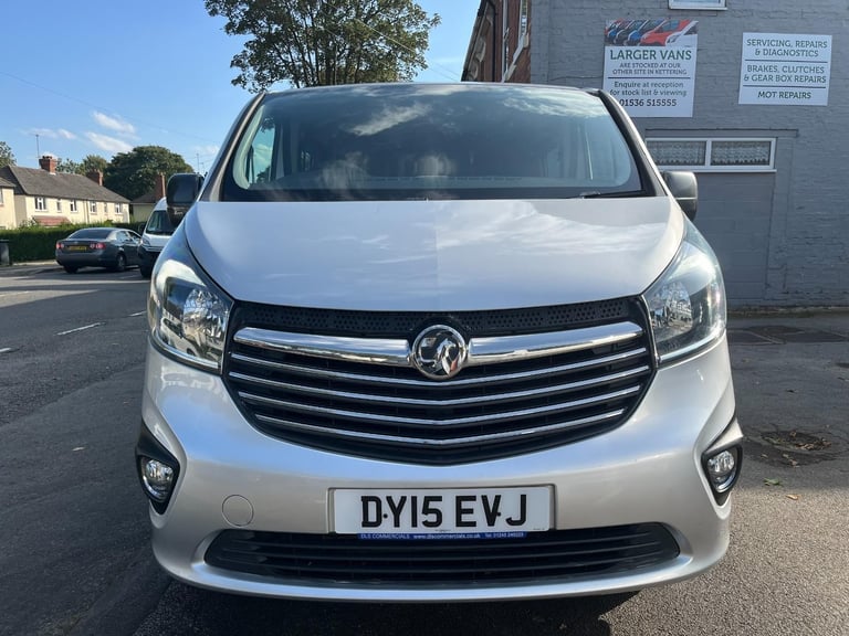 Vauxhall Vivaro 1.6 CDTi 2900 Sportive 6 Seat LWB Crew Van  DIESEL 2015/15