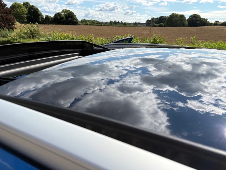 Kia Sportage 2.0 Diesel ISG 4 AWD Auto.Heated leather,reverse camera,pan roof