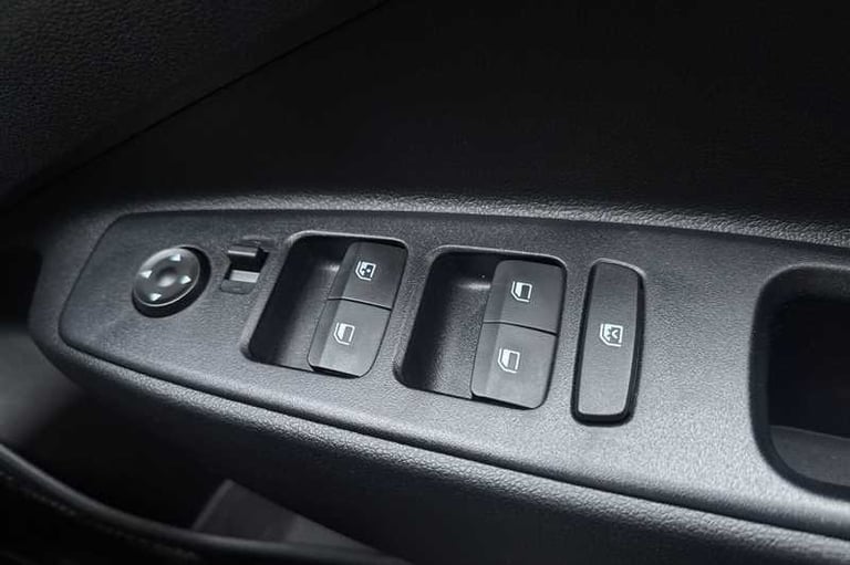 2025 Hyundai i10 1.2 Advance Hatchback 5dr Petrol Auto Euro 6 (s/s) (79 ps) Hatchback Petrol Auto...