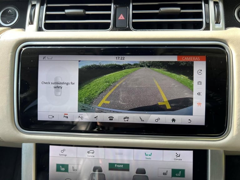 August 2018 Land Rover Range Rover 3.0 SD V6 Autobiography (275) Automatic SUV