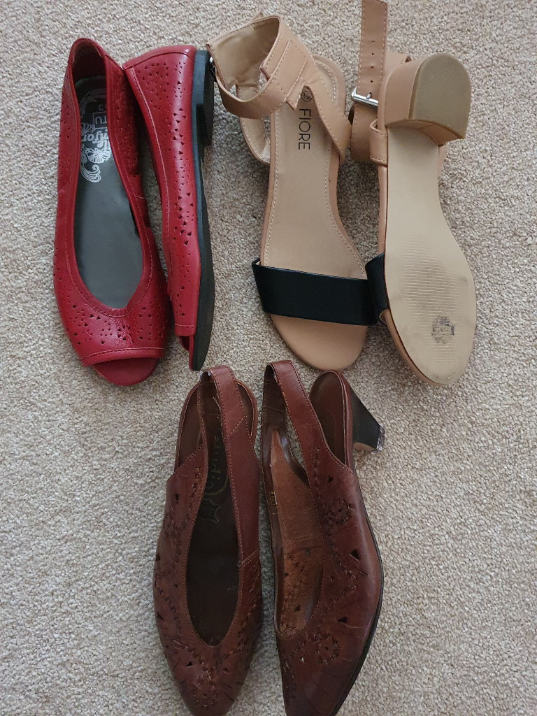 3 Pairs Ladies' Shoes