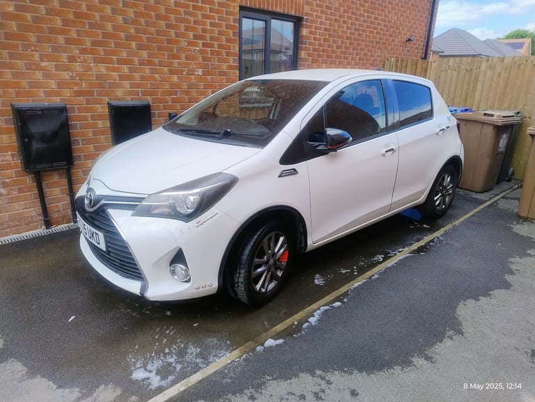 Toyota, YARIS, Hatchback, 2015, Manual, 1329 (cc), 5 doors