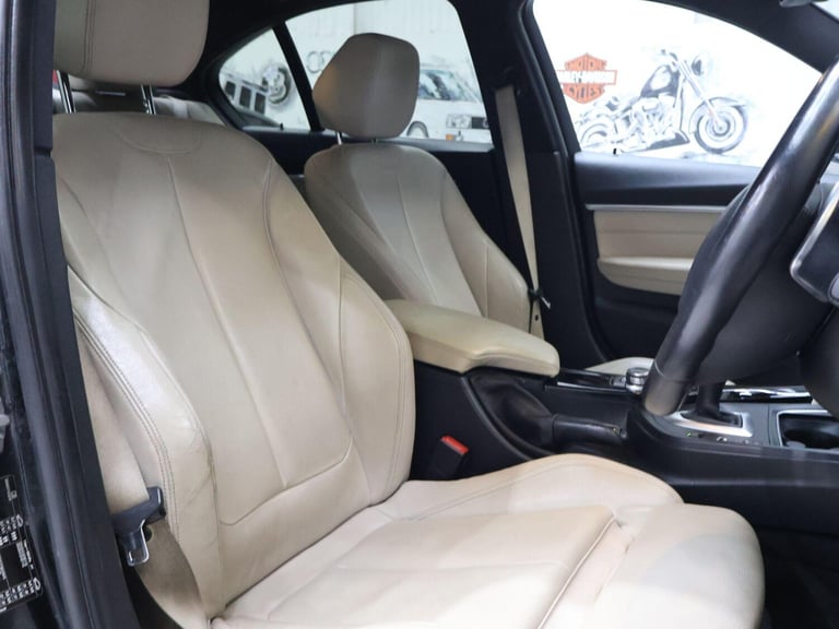 2015 BMW 3 Series 320d EfficientDynamics Sport 4dr Step Auto SALOON DIESEL Automatic