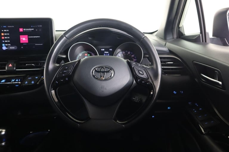 2022 Toyota C-HR 1.8 VVT-h Design CVT Euro 6 (s/s) 5dr HATCHBACK PETROL/ELECTRIC Automatic