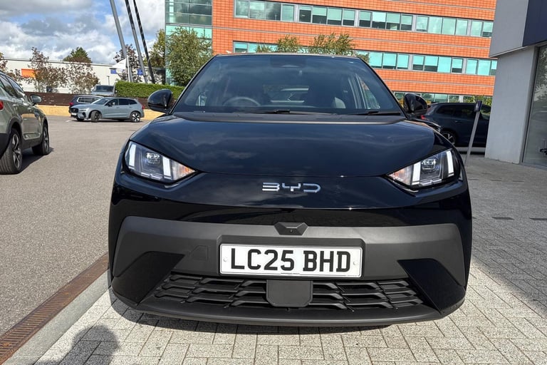 2025 BYD Dolphin 43.2kWh Comfort Hatchback 5dr Electric Auto (154 ps) HATCHBACK Electric Automatic