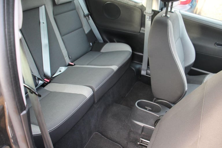 2011 Peugeot 207 1.4 Envy Euro 5 3dr HATCHBACK Petrol Manual