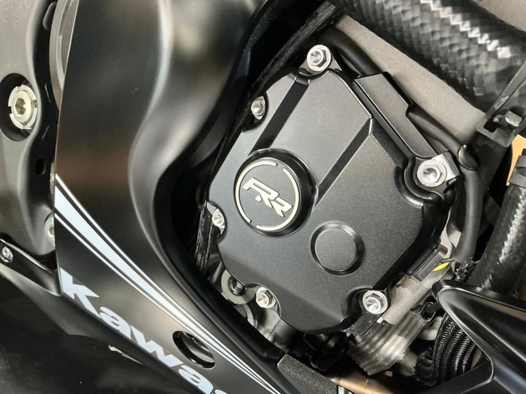 Kawasaki ZX10RR Performance WINTER EDITION 2018 Genuine 202bhp at the Wheel!