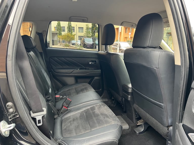 Mitsubishi, OUTLANDER, Estate, 2016, Other, 1998 (cc), 5 doors