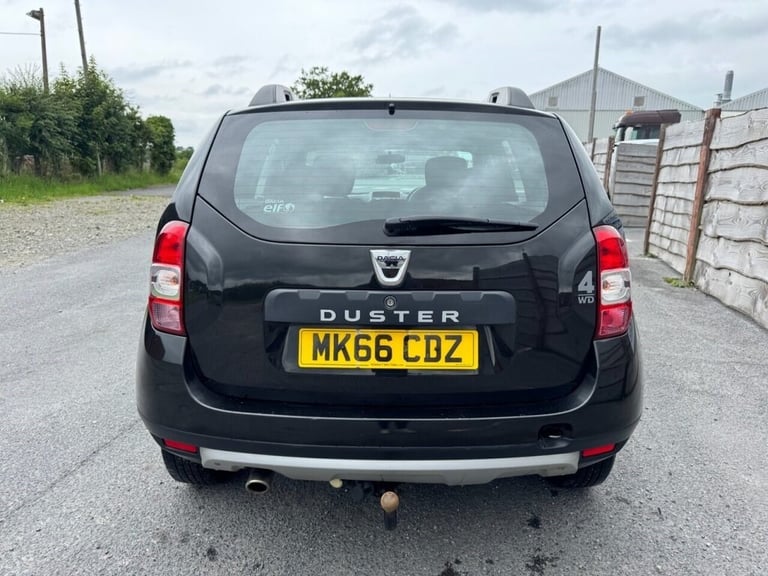 2016 Dacia Duster 1.5 dCi Laureate SUV 5dr Diesel Manual 4WD Euro 6 (s/s) (110 ps) HATCHBACK Dies...