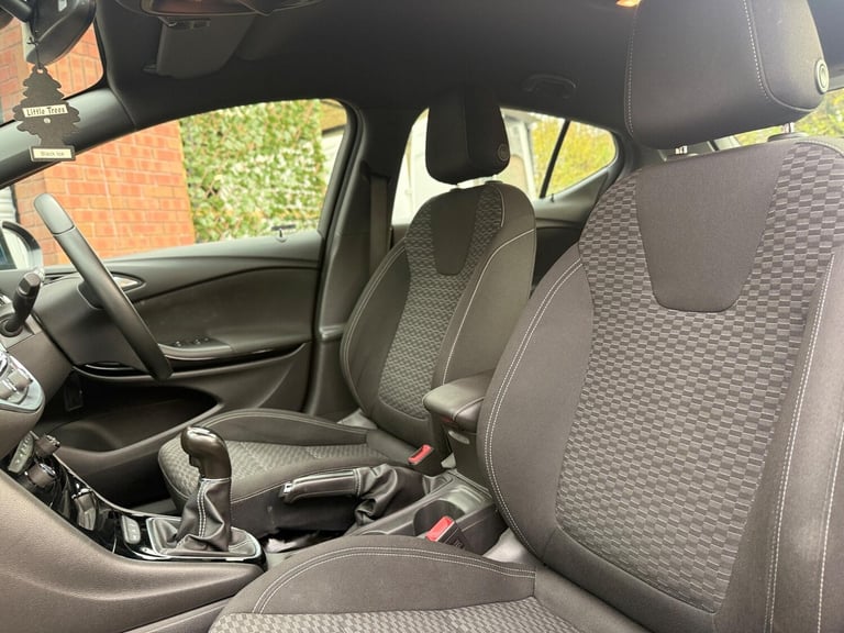 2016 Vauxhall Astra 1.4i Turbo SRi Nav Euro 6 5dr HATCHBACK Petrol Manual