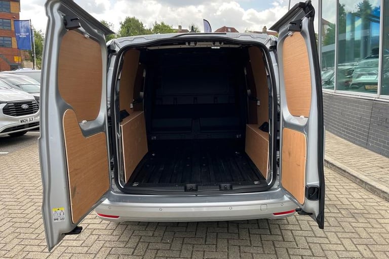 2025 Ford Transit Connect 240 Limited AUTO L2 LWB 2.0 EcoBlue 122ps, PLYLINED, CRUISE CONTROL Aut...