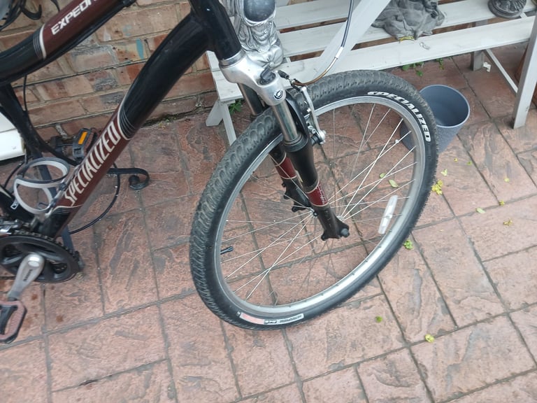 SPECIALIZED EXPEDITION SPORT TOURING BIKE 