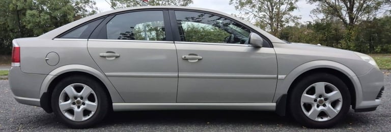 Low mileage, Long term owners, well cared for - 2007 Vauxhall Vectra Exclusiv 1.8 16V Petrol Manual