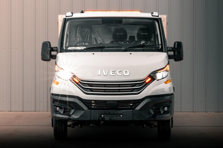 2025 IVECO DAILY 5.2T TRAFFIC MANAGEMENT 180BHP AUTO 3.0DIESEL TOP OF RANGE