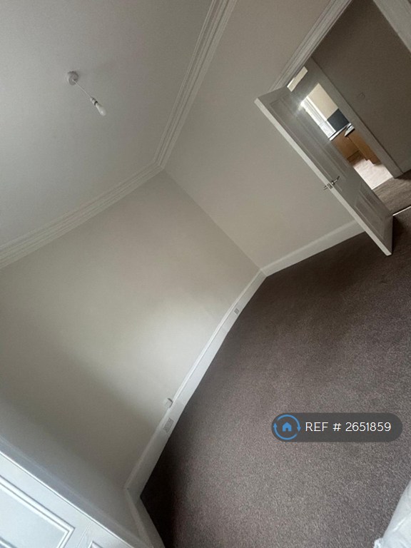 2 bedroom flat in High Street, Fraserburgh, AB43 (2 bed) (#2651859)