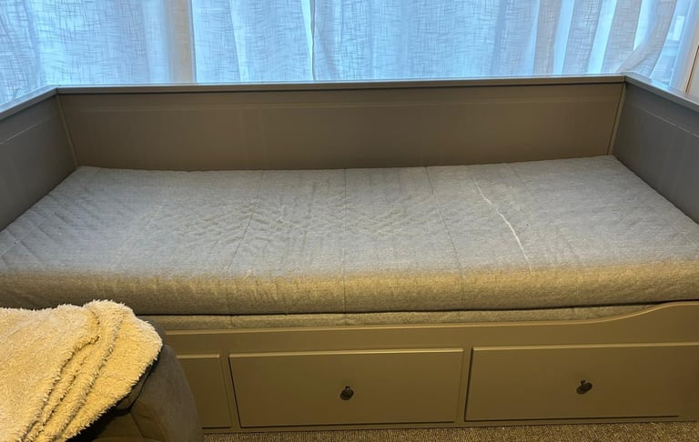 IKEA Hemnes day bed in grey