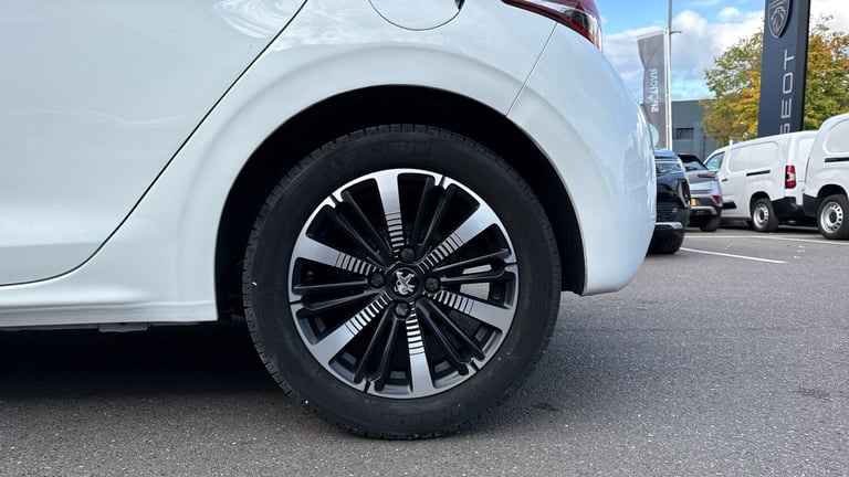 2019 Peugeot 208 1.2 PureTech Tech Edition Hatchback 5dr Petrol Manual Euro 6 (s/s) (82 ps) Hatch...