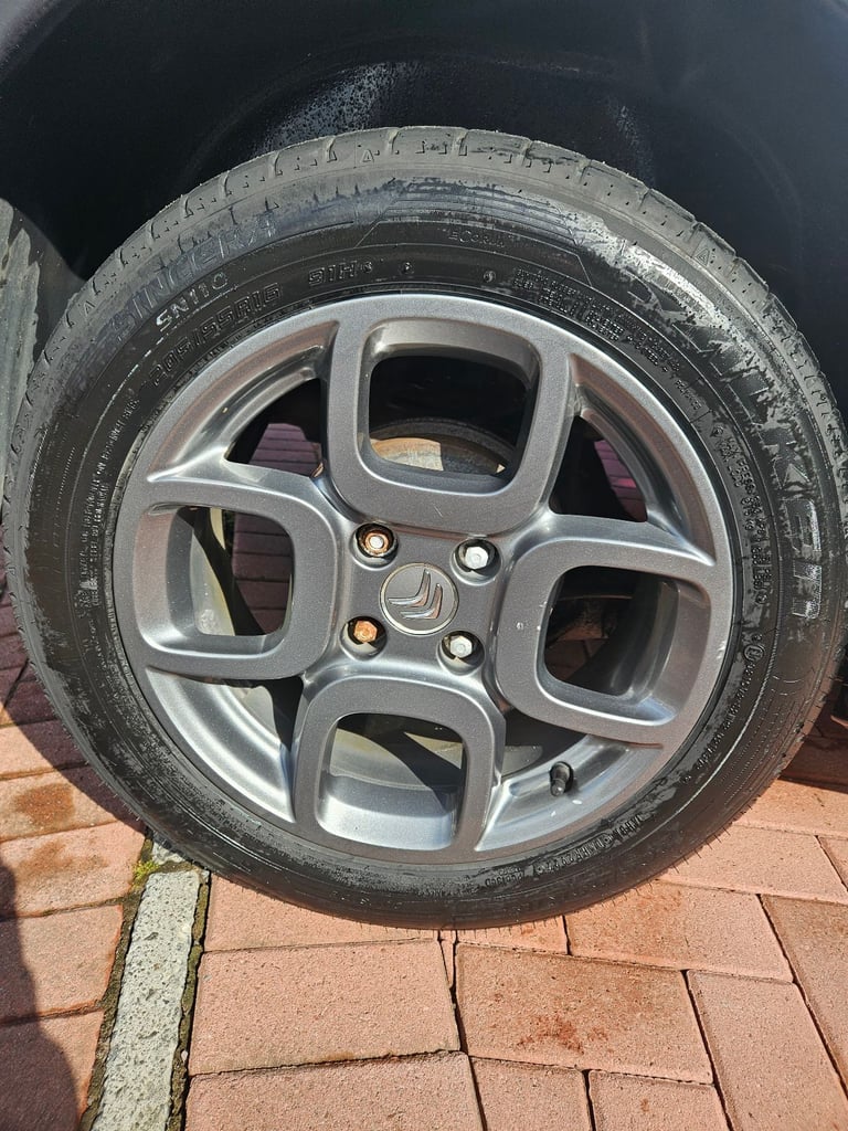 Citroen, C4 CACTUS, Hatchback, 2015, Manual, 1560 (cc), 5 doors