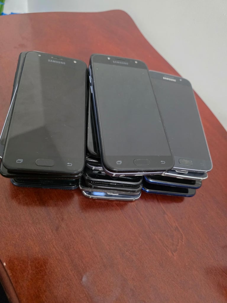 image for Job Lot of 23 Mobile Phones – Untested, Sold as Seen – Ideal for Spares or Repairs