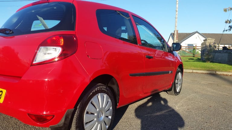 *!*LOW MILES*!* 2009 RENAULT CLIO 1.2 EXTREME **MOT 17 APRIL 2026** RED 3 DOOR **